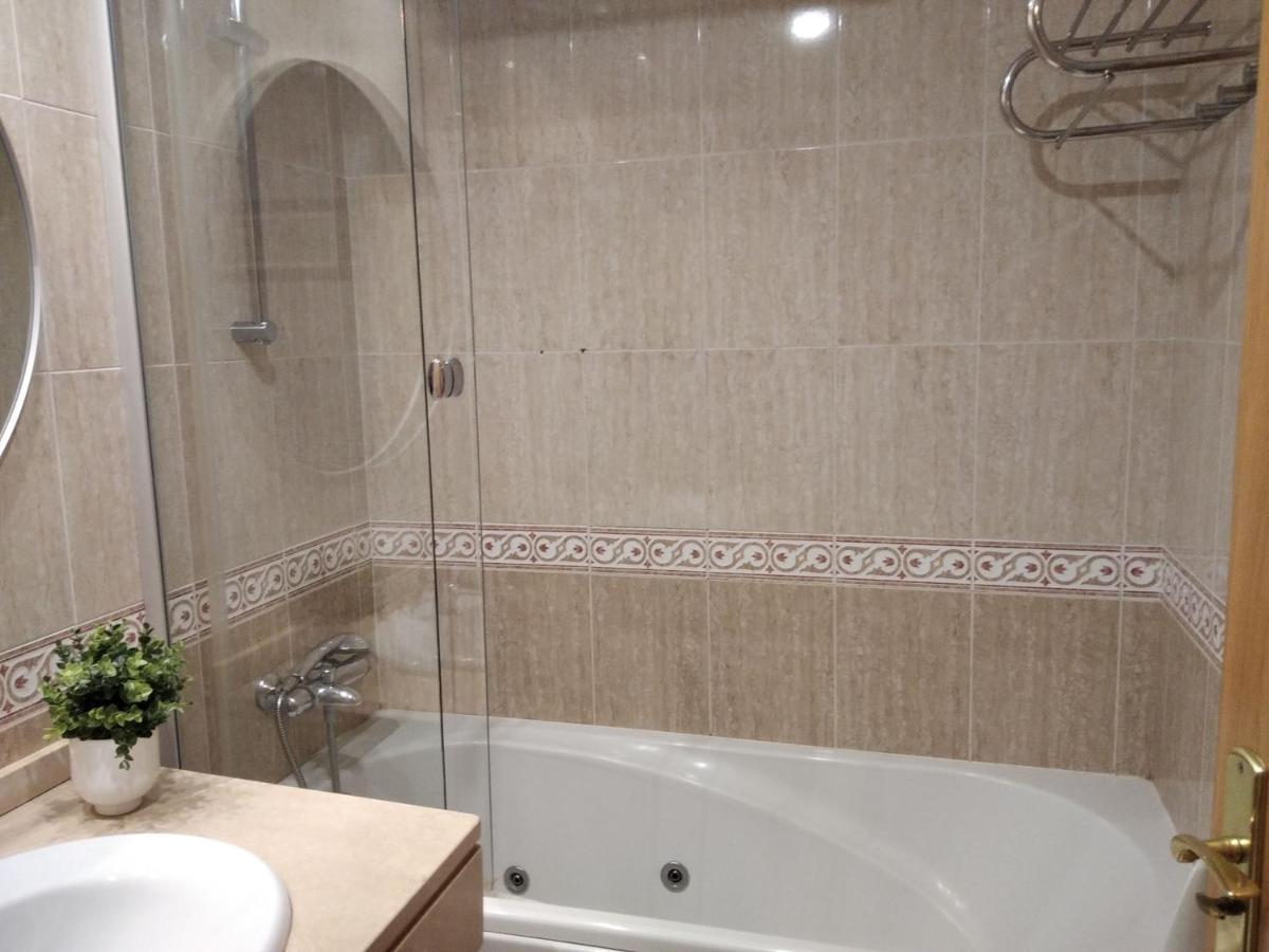 Jardines De Vinjoy Apartment Oviedo Luaran gambar
